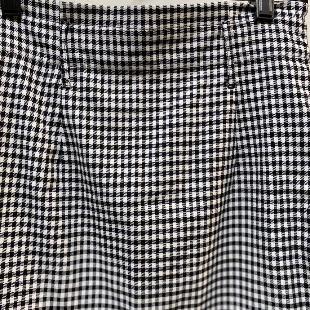 NWT LF mini skirt - Picture 2 of 8